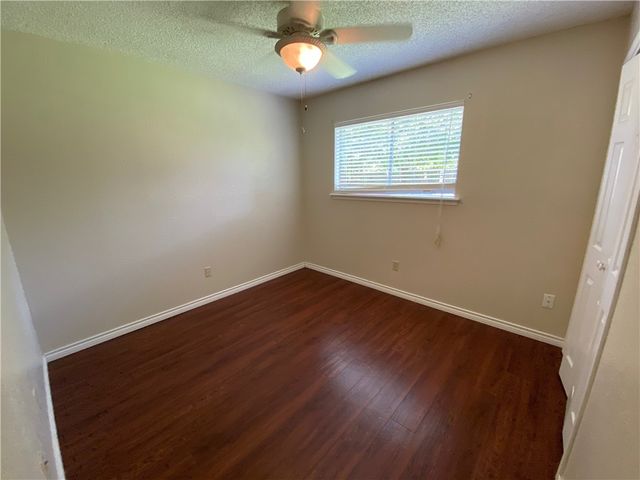 5345 Woodgate Dr, Corpus Christi, TX 78413