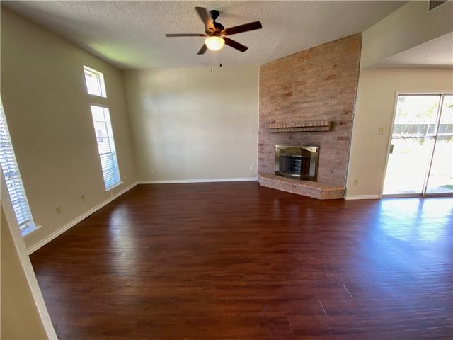 5345 Woodgate Dr, Corpus Christi, TX 78413
