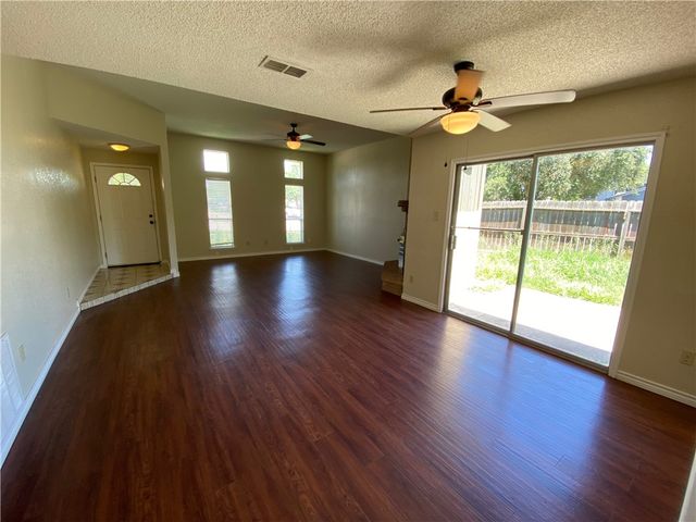 5345 Woodgate Dr, Corpus Christi, TX 78413