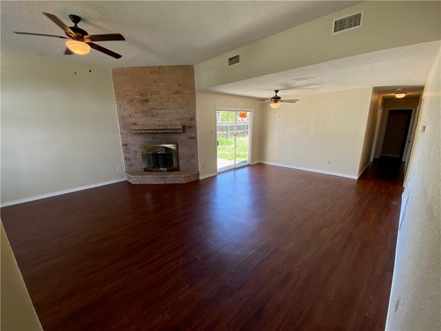 5345 Woodgate Dr, Corpus Christi, TX 78413