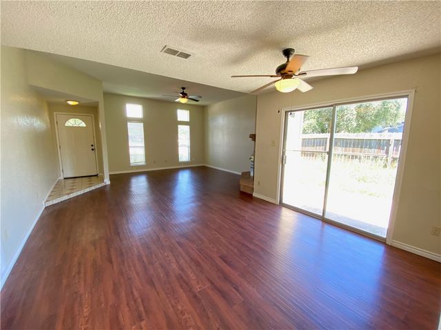 5345 Woodgate Dr, Corpus Christi, TX 78413