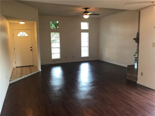 5345 Woodgate Dr, Corpus Christi, TX 78413