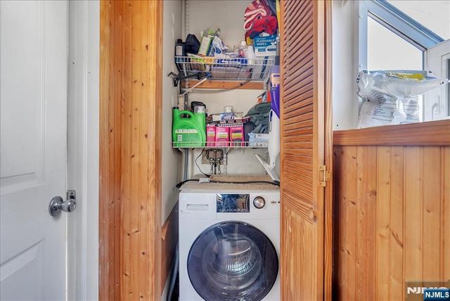 29 Bushwick Lane, West Milford, NJ 07480