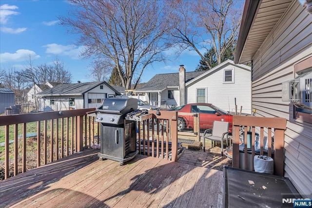 29 Bushwick Lane, West Milford, NJ 07480