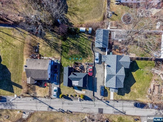 29 Bushwick Lane, West Milford, NJ 07480