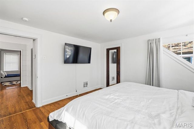 448 N Hanley Road, University City, MO 63130