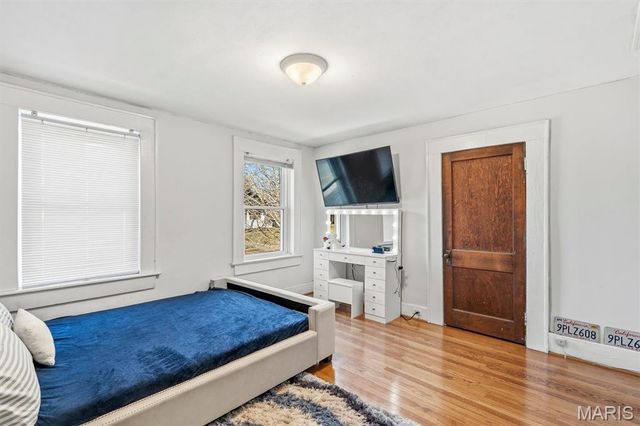 448 N Hanley Road, University City, MO 63130