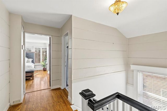 448 N Hanley Road, University City, MO 63130