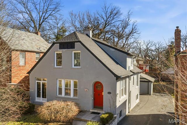 448 N Hanley Road, University City, MO 63130