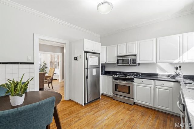 448 N Hanley Road, University City, MO 63130