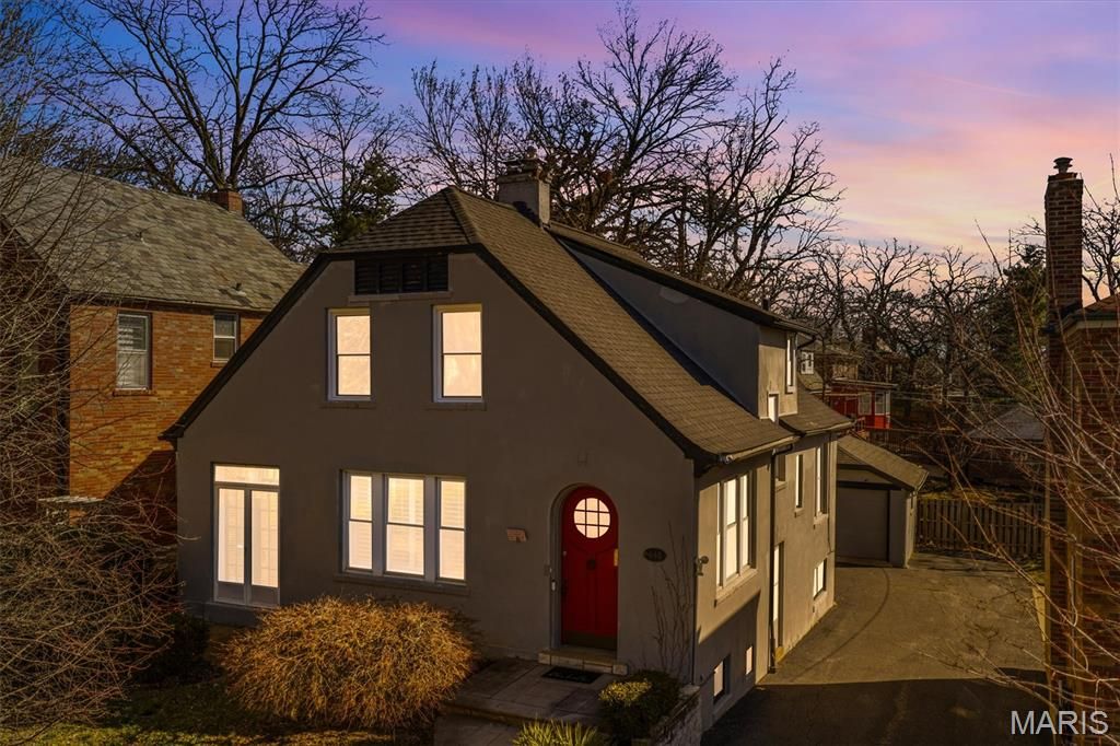 448 N Hanley Road, University City, MO 63130