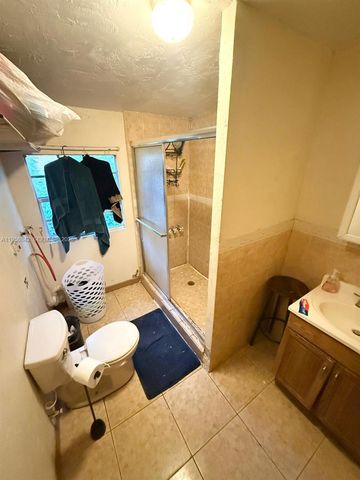 1100 N 24th Ave, Hollywood, FL 33020