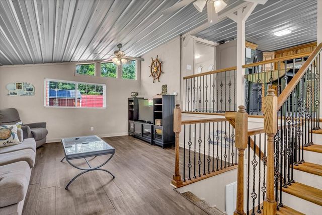 550 Shasteen Hollow Rd, Lynchburg, TN 37352