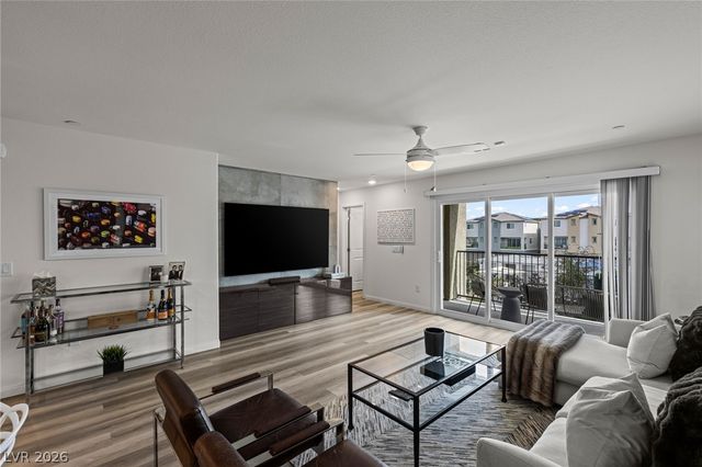 6829 Prairie Pearl Street, Las Vegas, NV 89148