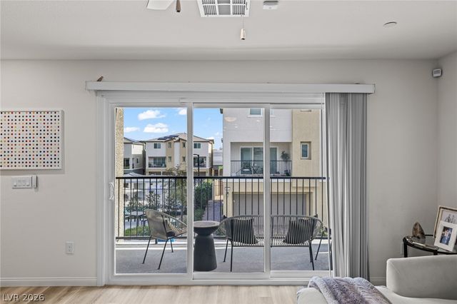 6829 Prairie Pearl Street, Las Vegas, NV 89148