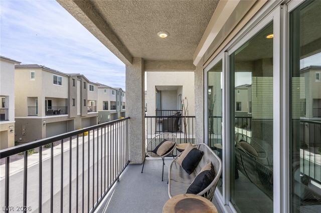 6829 Prairie Pearl Street, Las Vegas, NV 89148