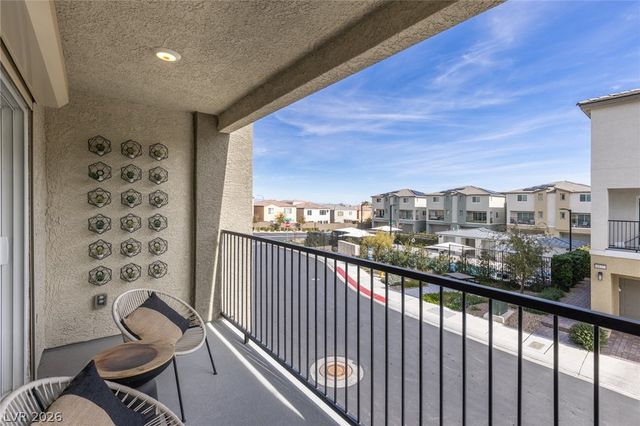 6829 Prairie Pearl Street, Las Vegas, NV 89148