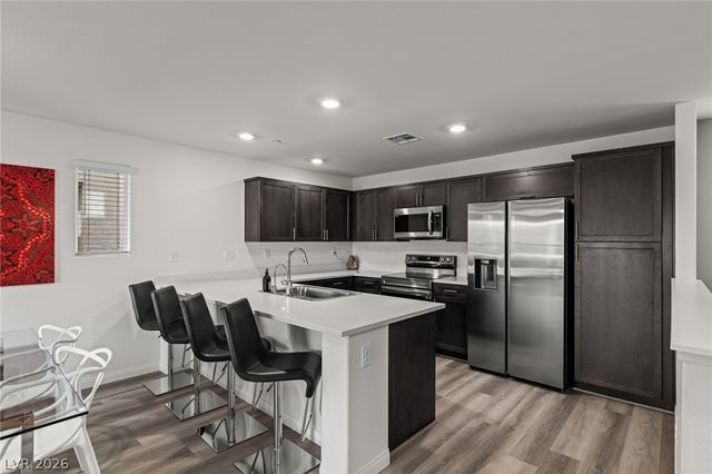 6829 Prairie Pearl Street, Las Vegas, NV 89148