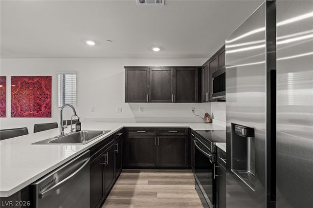 6829 Prairie Pearl Street, Las Vegas, NV 89148