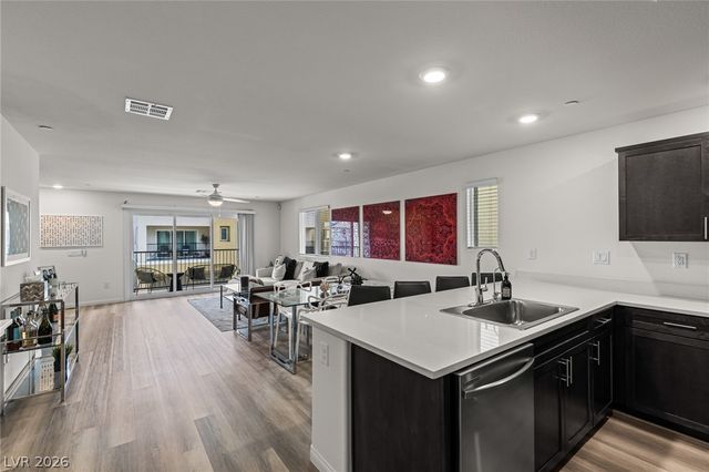 6829 Prairie Pearl Street, Las Vegas, NV 89148