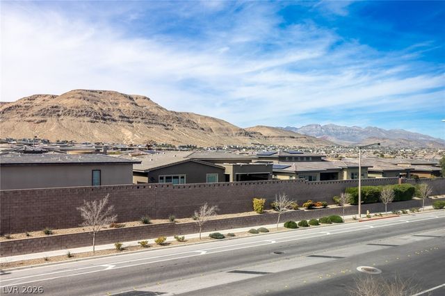 6829 Prairie Pearl Street, Las Vegas, NV 89148