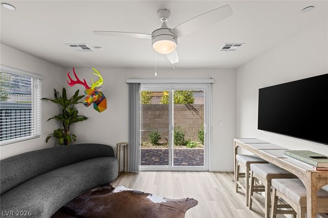 6829 Prairie Pearl Street, Las Vegas, NV 89148