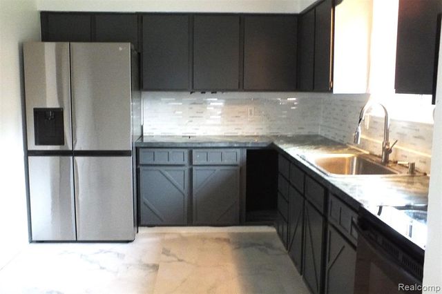 2105 Webster Park Drive, Howell, MI 48843