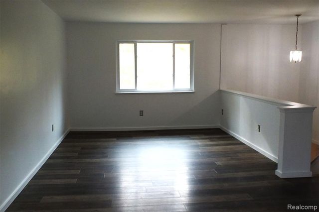 2105 Webster Park Drive, Howell, MI 48843