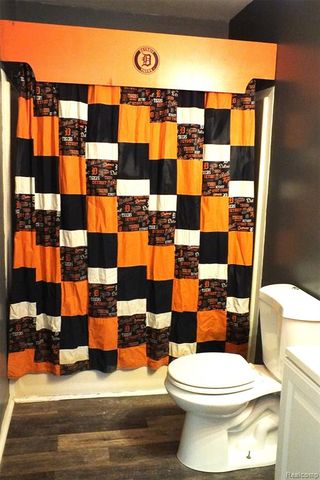 2105 Webster Park Drive, Howell, MI 48843