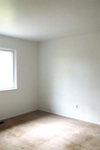 2105 Webster Park Drive, Howell, MI 48843