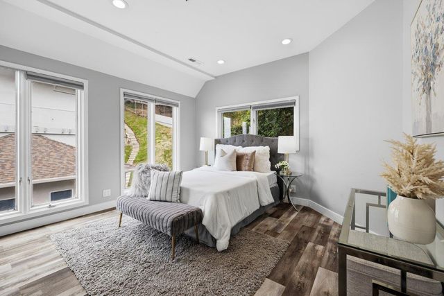 3208 Longfellow Drive, Belmont, CA 94002