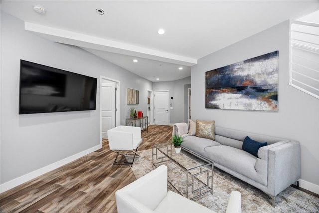 3208 Longfellow Drive, Belmont, CA 94002