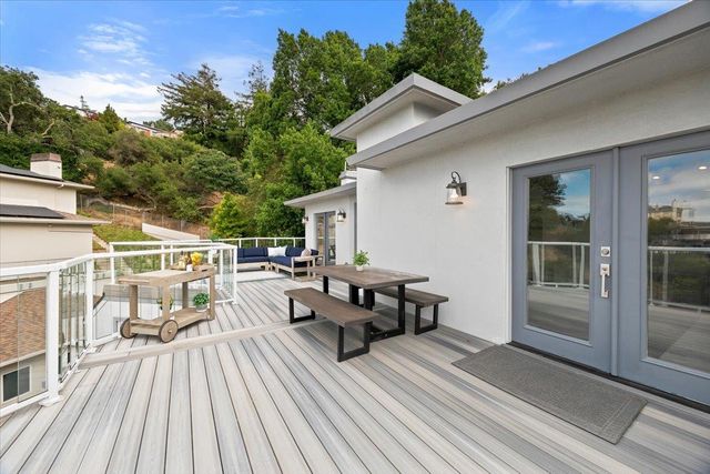 3208 Longfellow Drive, Belmont, CA 94002