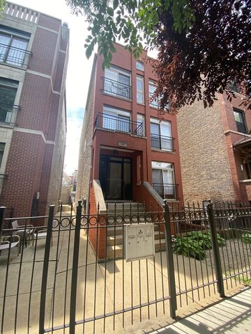 2447 W Walton Street 2, Chicago, IL 60622