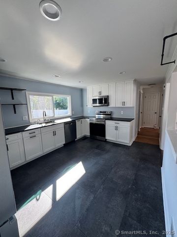20 York Street, Milford, CT 06460