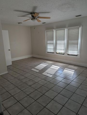 1961 SE Gena Road, Port St. Lucie, Port St Lucie, FL 34952