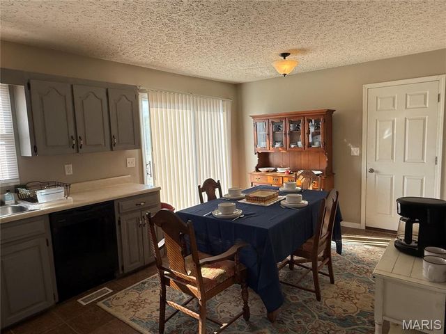 17485 Cashew Lane, Dixon, MO 65459