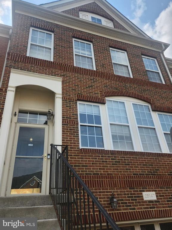 25147 CUTGRASS TER, Aldie, VA 20105