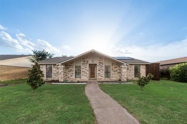 3521 Whitney Drive, Carrollton, TX 75007