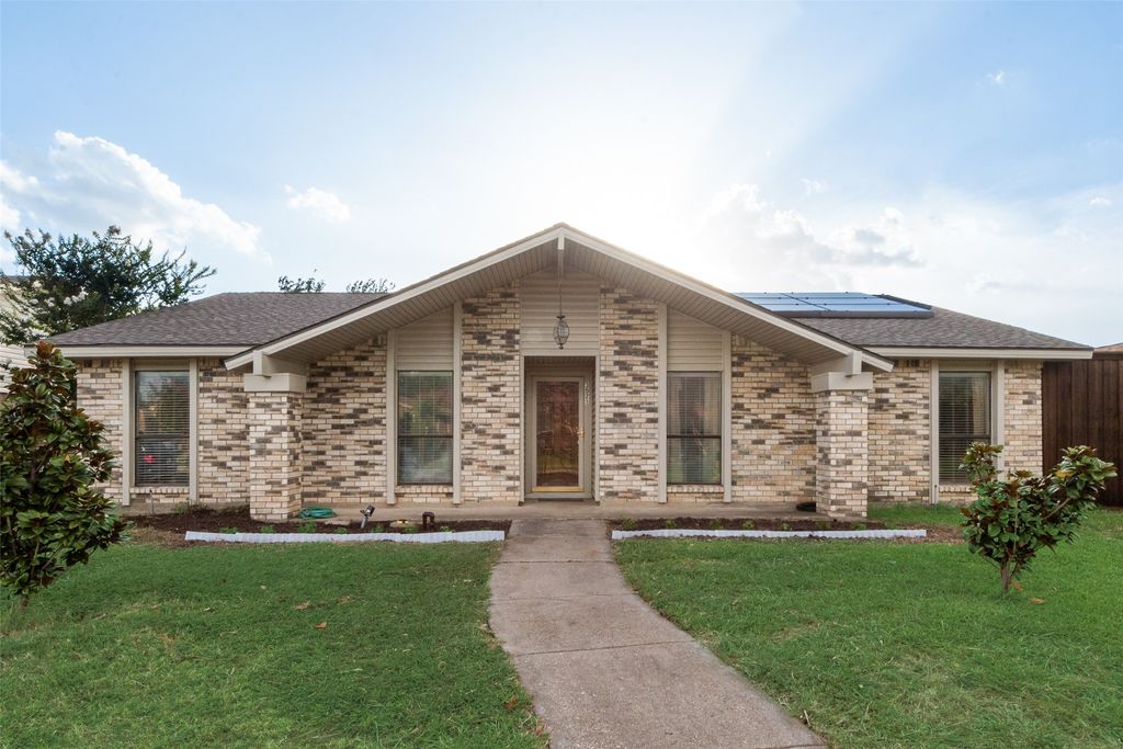3521 Whitney Drive, Carrollton, TX 75007