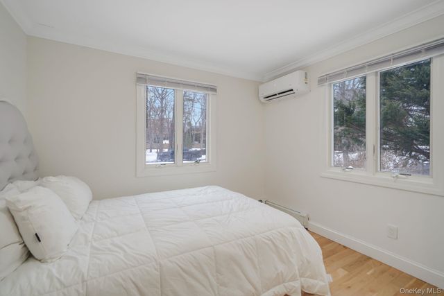 19 Pine Tree Lane, East Quogue, NY 11942