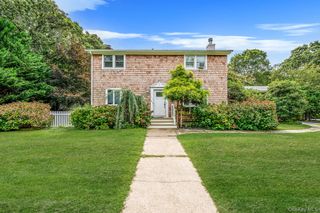 19 Pine Tree Lane, East Quogue, NY 11942