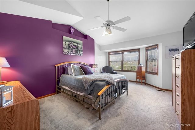0N688 Chelsea Circle, Winfield, IL 60190