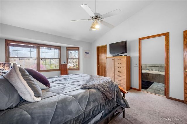 0N688 Chelsea Circle, Winfield, IL 60190