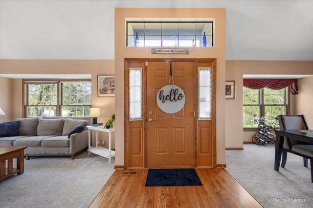 0N688 Chelsea Circle, Winfield, IL 60190