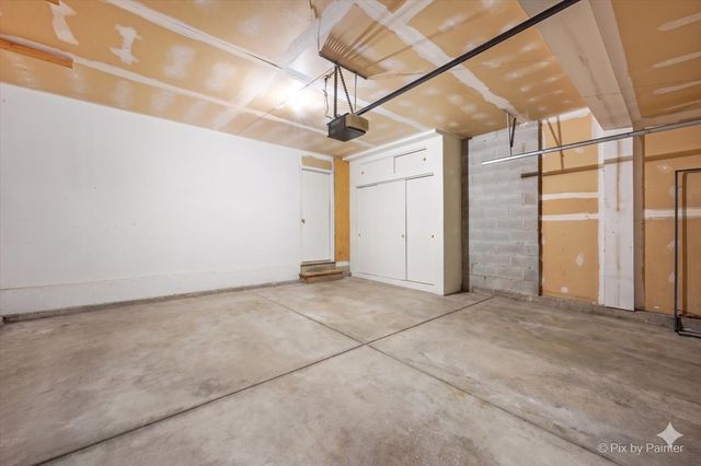 0N688 Chelsea Circle, Winfield, IL 60190