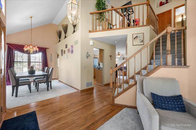 0N688 Chelsea Circle, Winfield, IL 60190