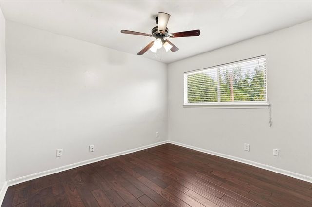 10652 Hazelhurst Drive 29, Houston, TX 77043