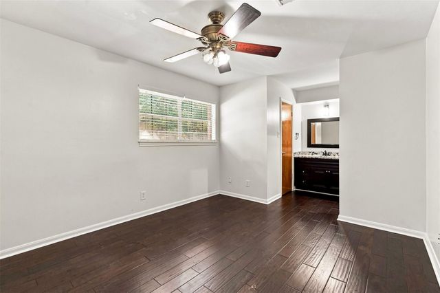 10652 Hazelhurst Drive 29, Houston, TX 77043