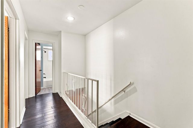 10652 Hazelhurst Drive 29, Houston, TX 77043